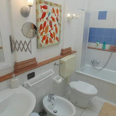 Honey House Apartment *